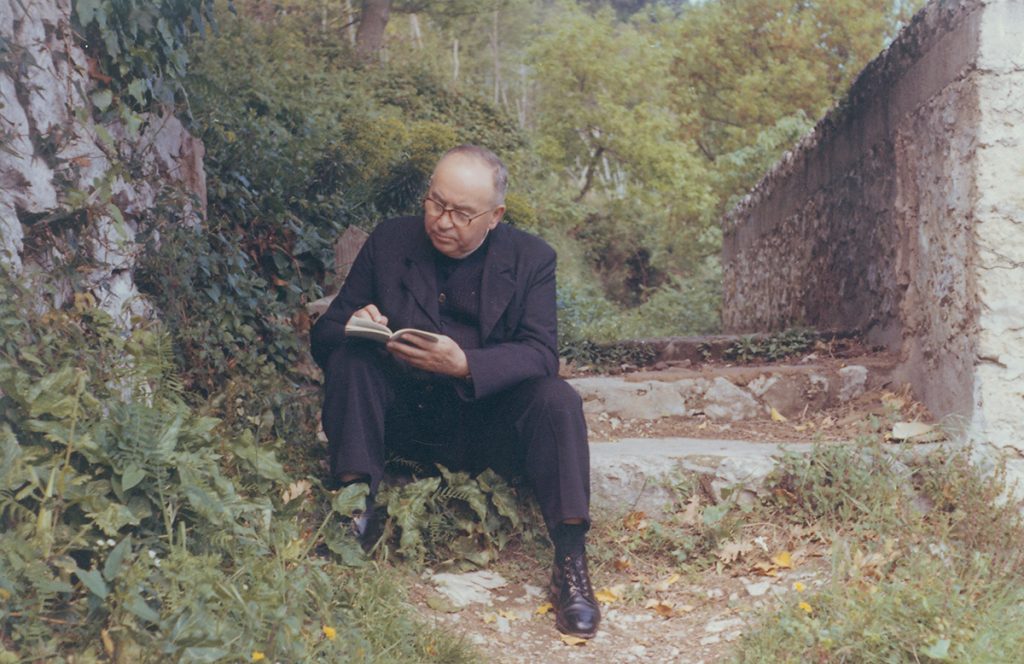 Archbishop Bolesław Kominek during a trip to Sicily, 1965